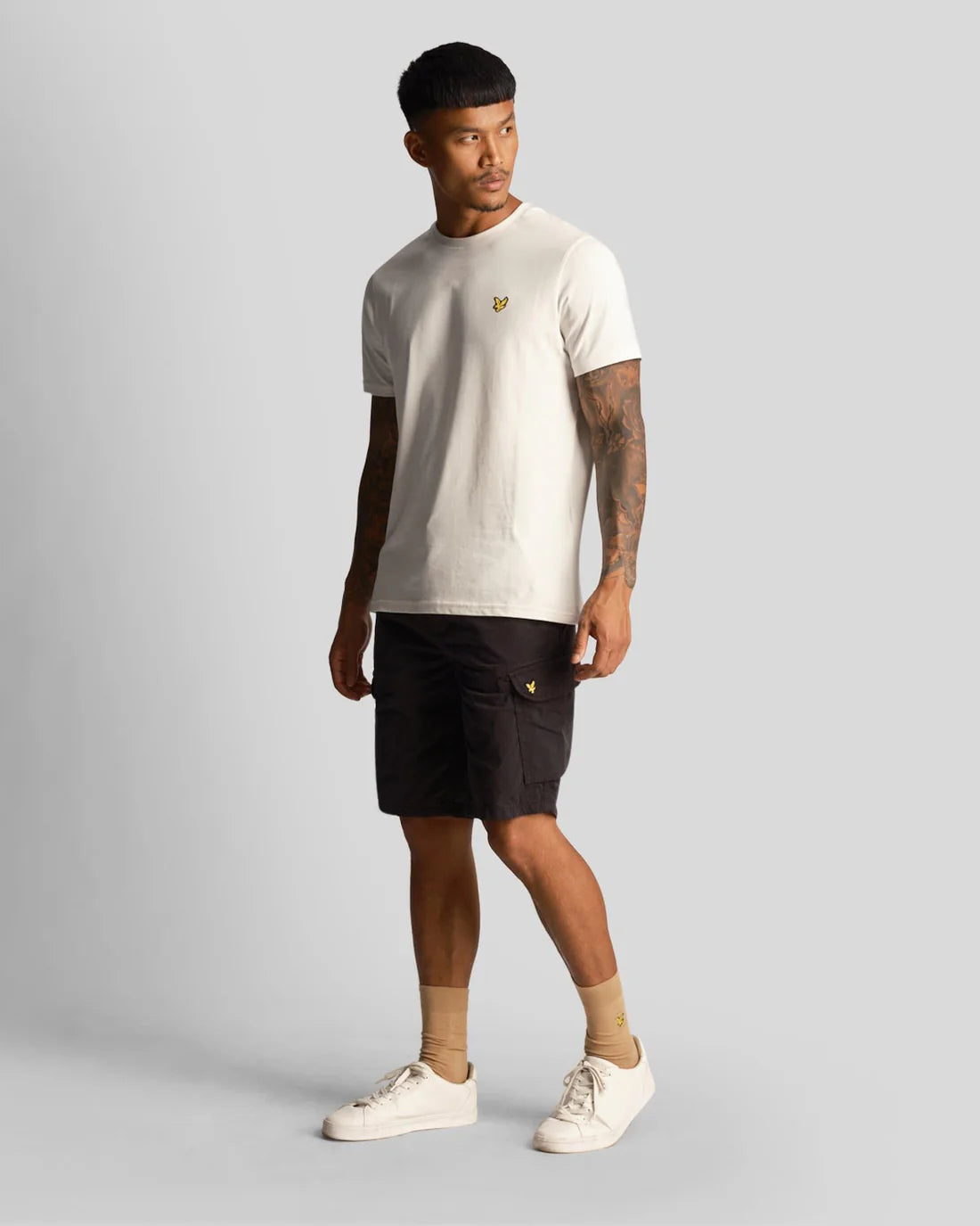 LYLE AND SCOTT WEMBLEY CARGO SHORT BLACK