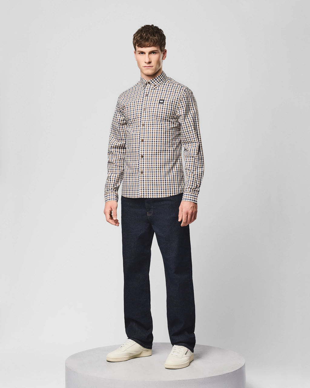 Weekend Offender Lisbon mid house check