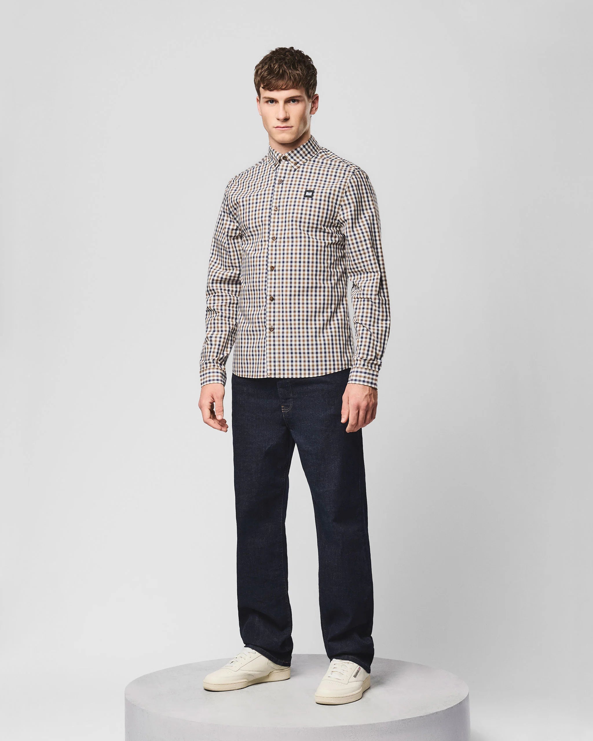 Weekend Offender Lisbon mid house check
