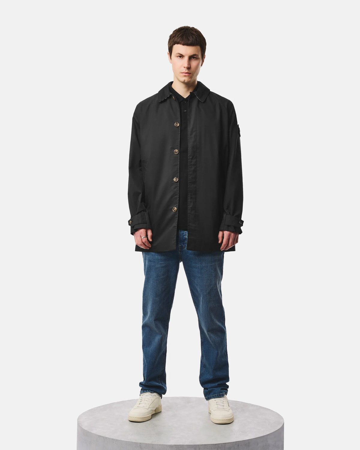 Weekend Offender Whitehouse black