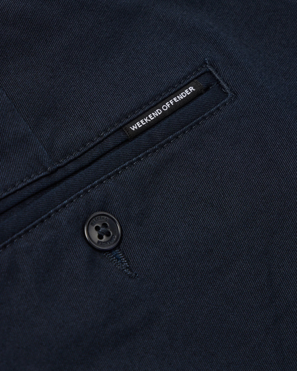 Weekend Offender Chino navy