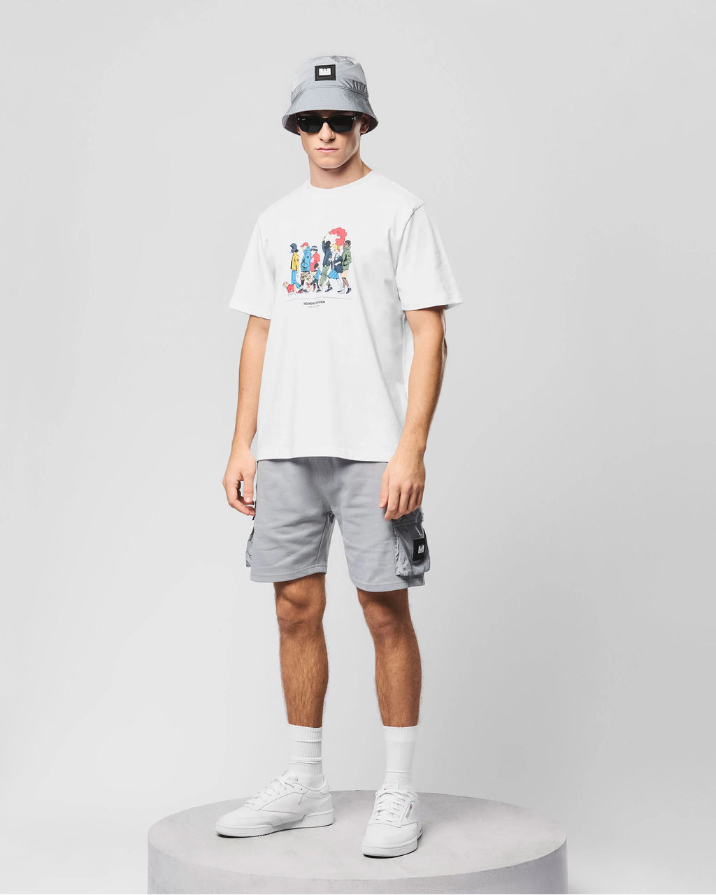 Weekend Offender Everyone white