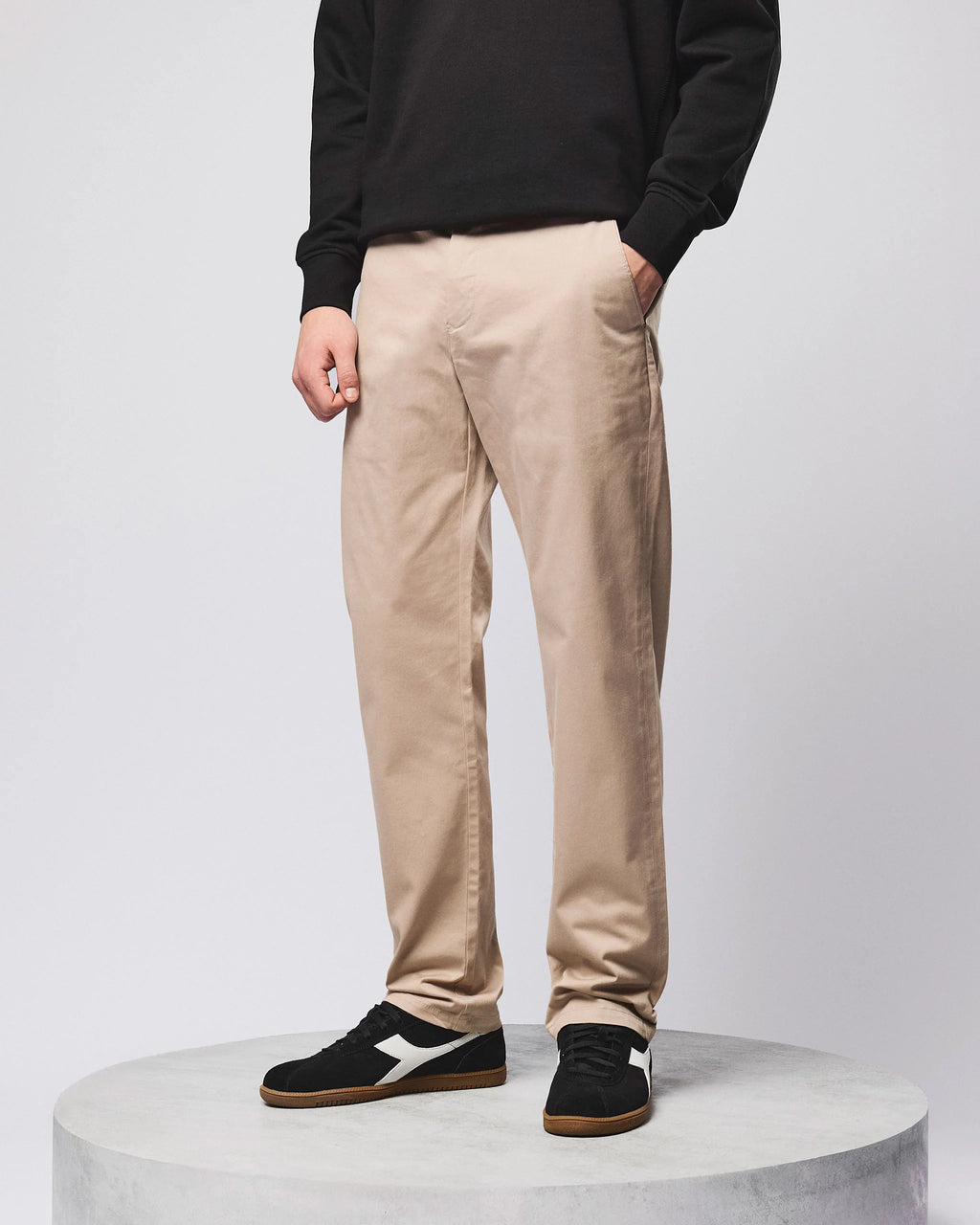 Weekend Offender Chino stone