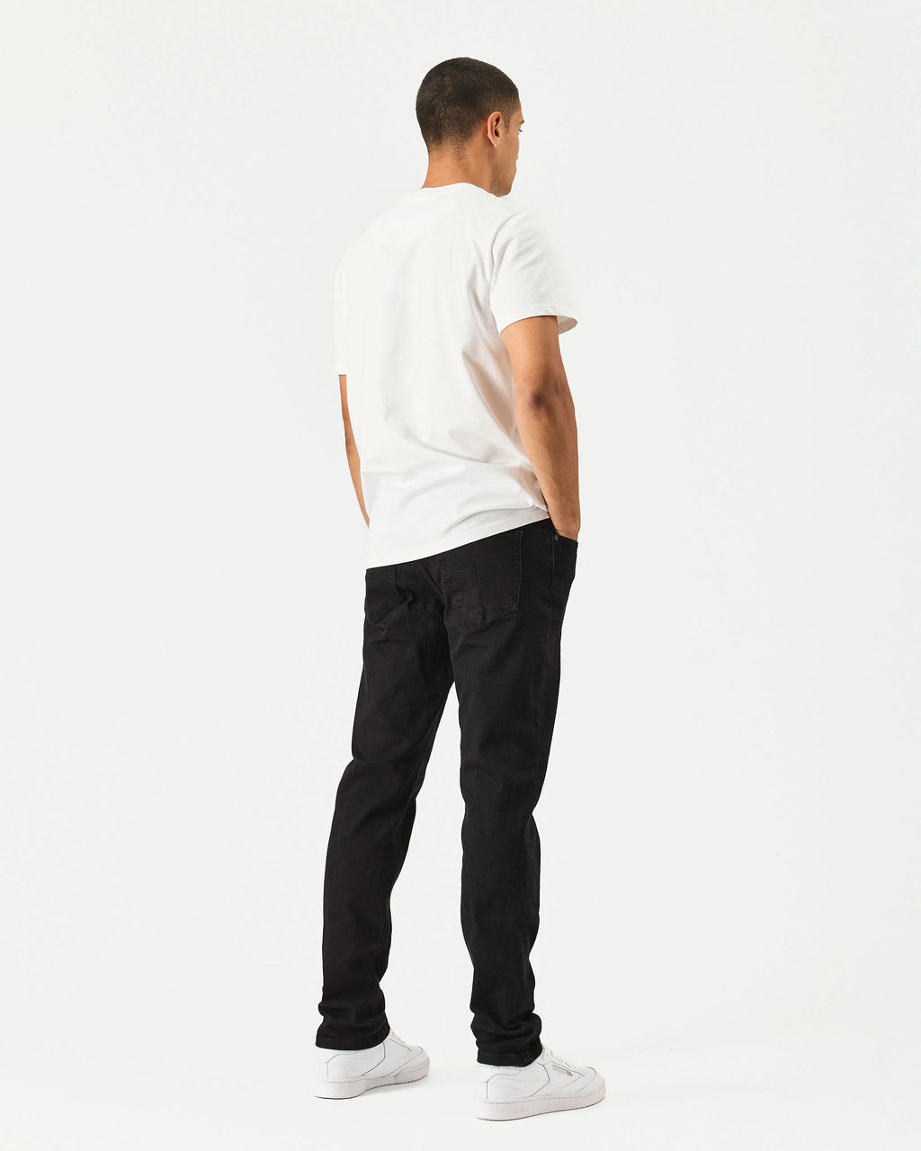 Weekend Offender Tapered fit black