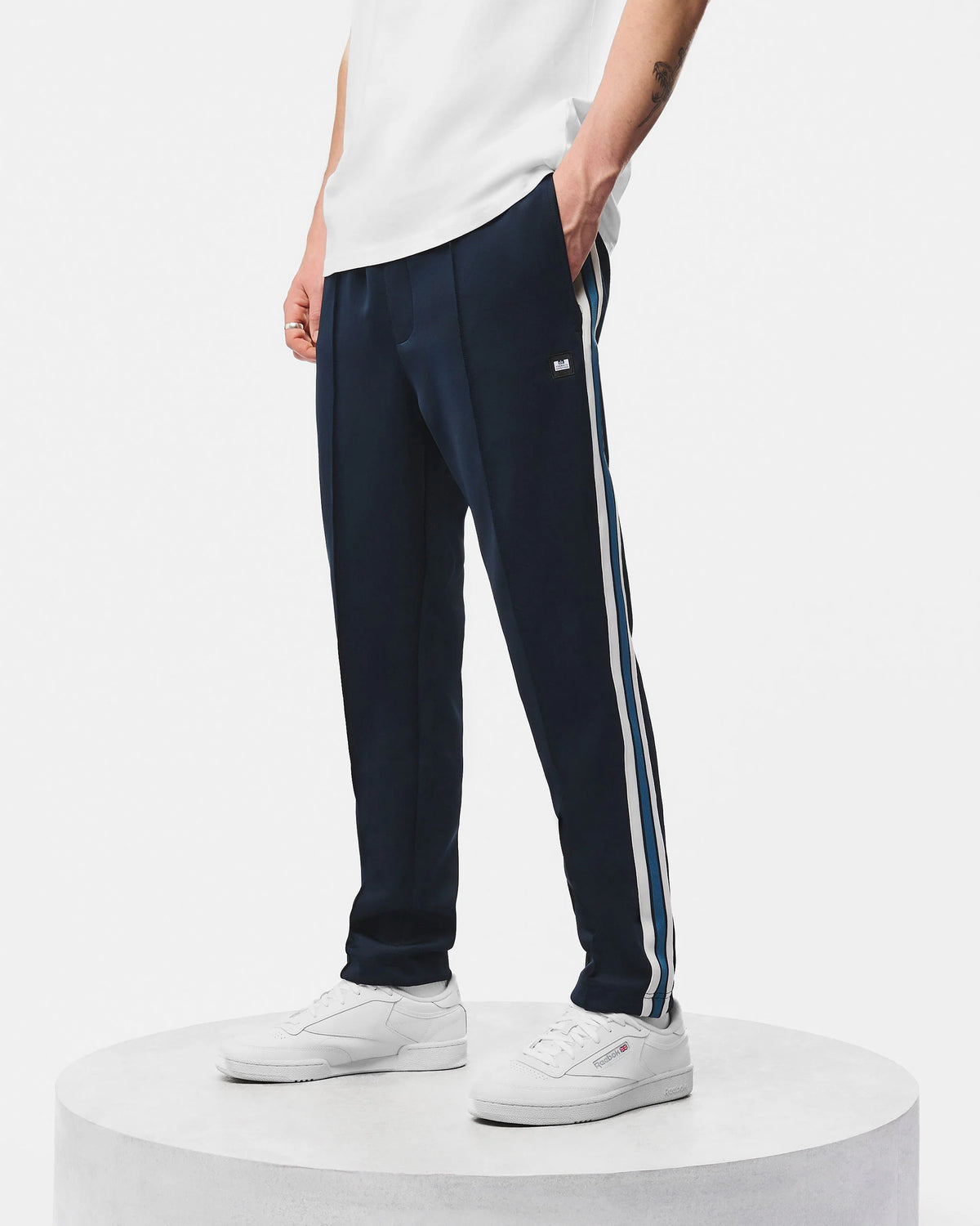 Weekend Offender Cultra track pant navy