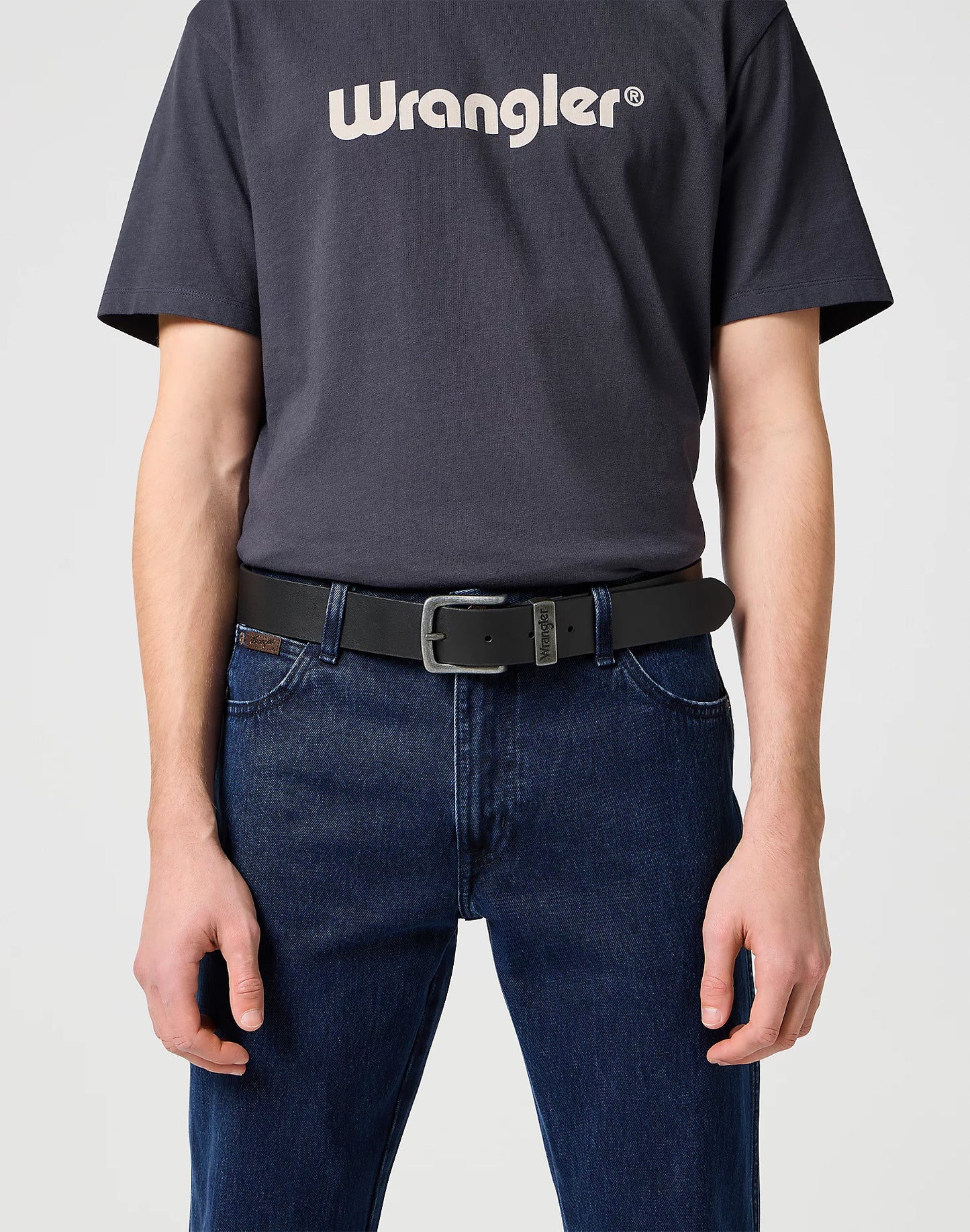 WRANGLER METAL LOOP BELT IN BLACK