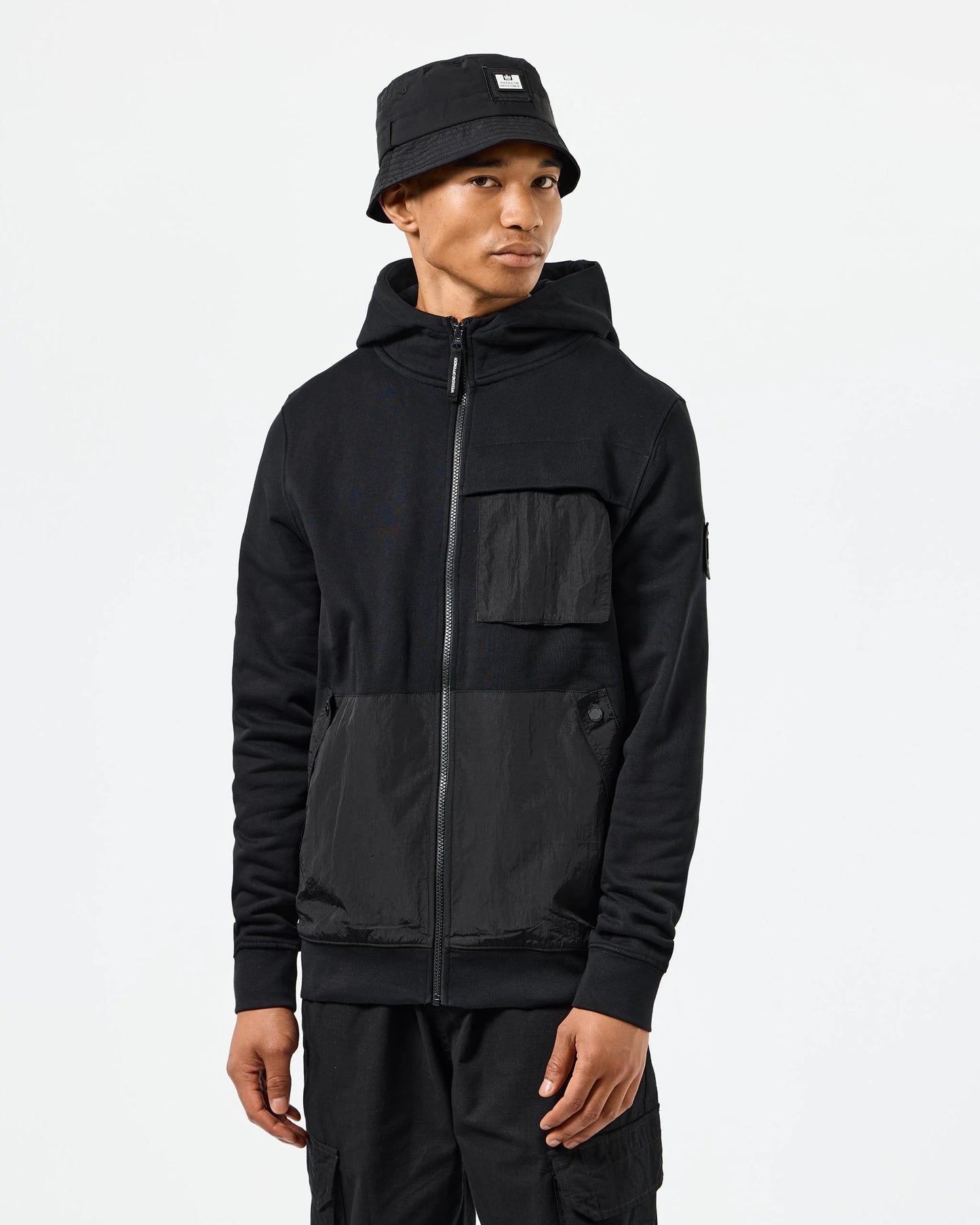 WEEKEND OFFENDER Daponte Zip Hoodie Black