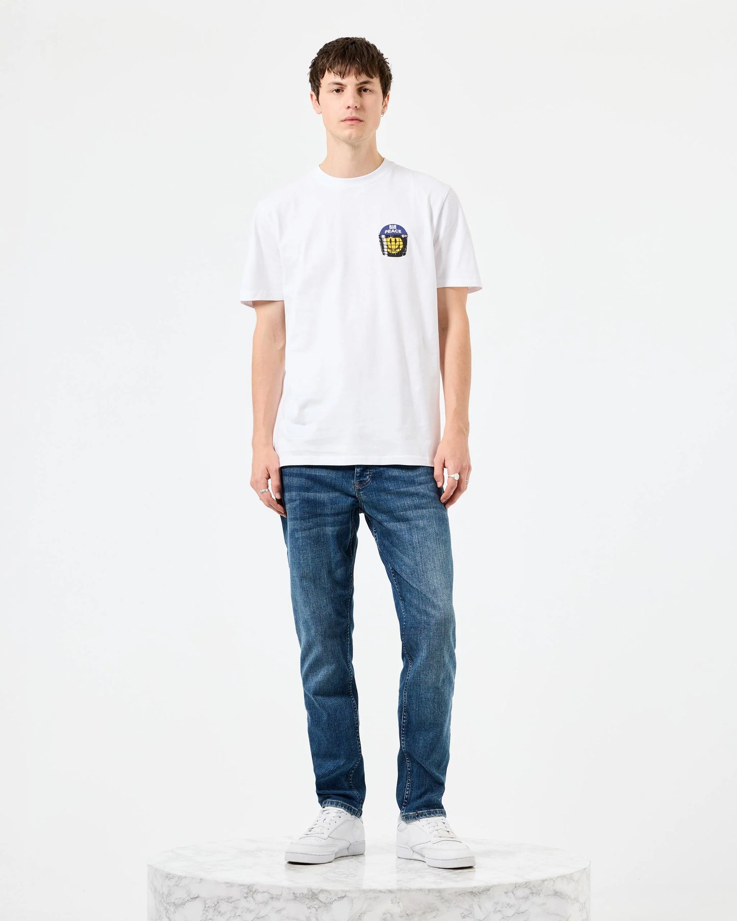 WEEKEND OFFENDER Metropolitan Peace Graphic T-Shirt White