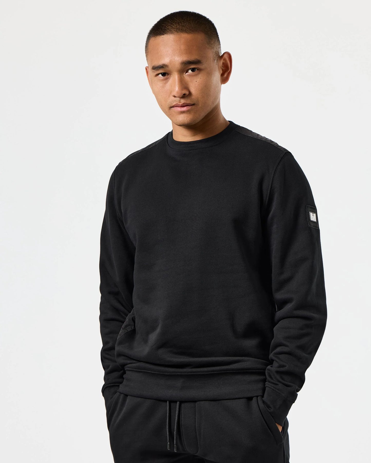 WEEKEND OFFENDER F Bomb Sweatshirt Black