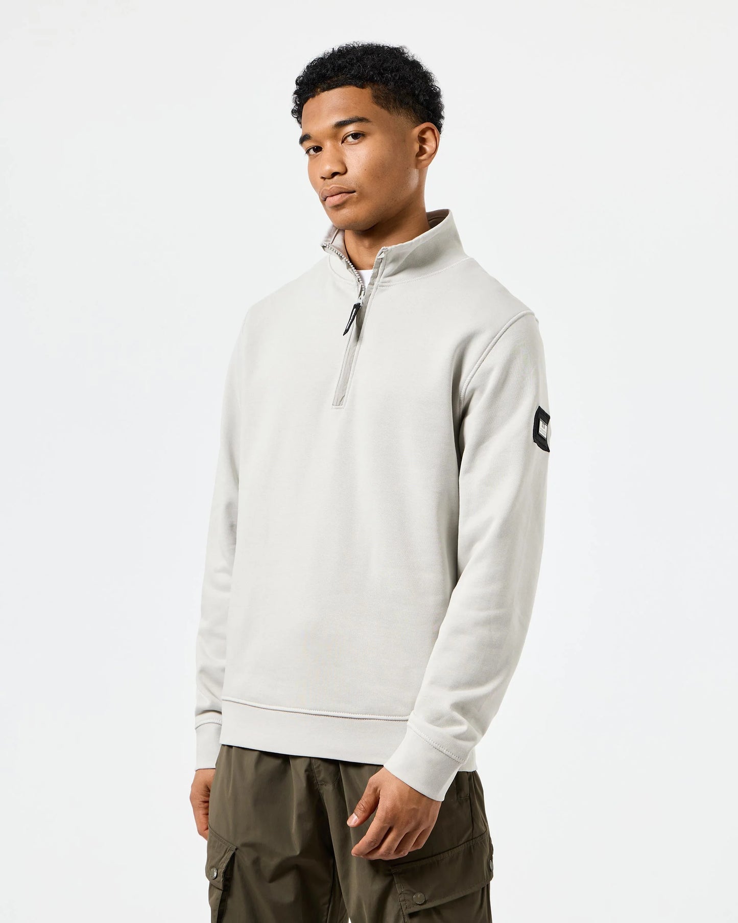 WEEKEND OFFENDER Kraviz Quarter Zip Sweatshirt Rhino